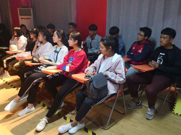 怎樣才能提高自己的表演技巧？